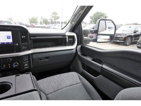 Certified 2024 Ford F250 XLT image 13