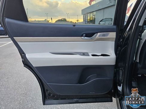 Used 2021 Hyundai Palisade Limited image 42