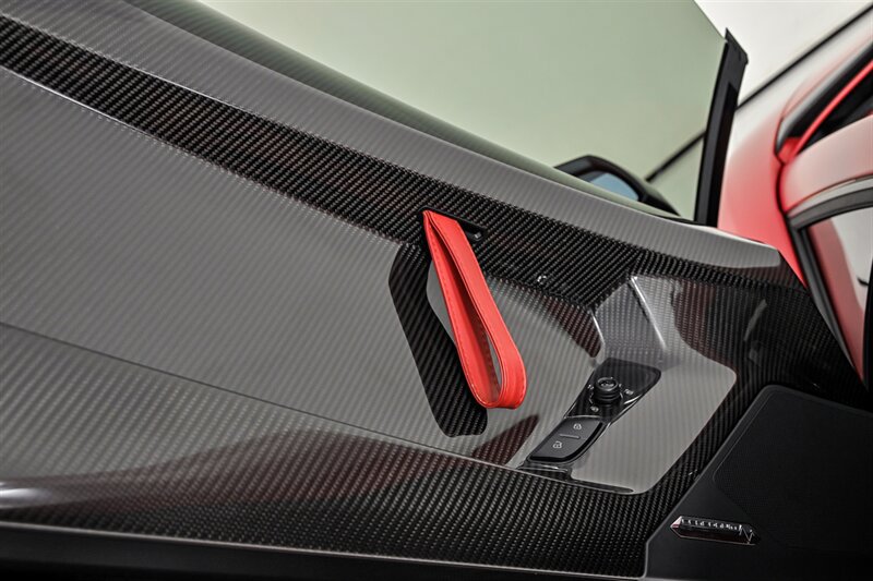 Used 2019 Lamborghini Aventador SVJ AWD/4WD image 32