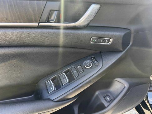 Used 2020 Honda Accord EX-L image 17
