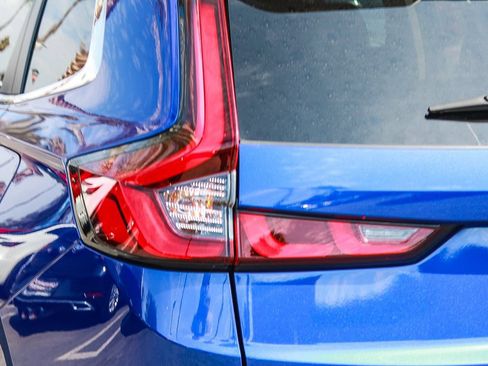 Used 2023 Honda CR-V EX-L image 7