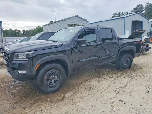 Used 2026 Nissan Frontier PRO-4X AWD/4WD image 1