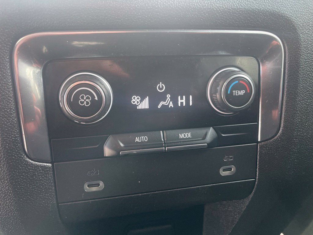 Used 2023 Chevrolet Suburban Z71 AWD/4WD image 15