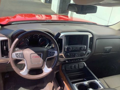 Used 2017 GMC Sierra 1500 SLT w/ SLT Premium Package AWD/4WD image 10