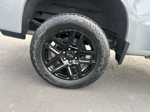 Certified 2024 Chevrolet Silverado 1500 Custom Trail Boss w/ LPO, Dark Essentials Package image 7