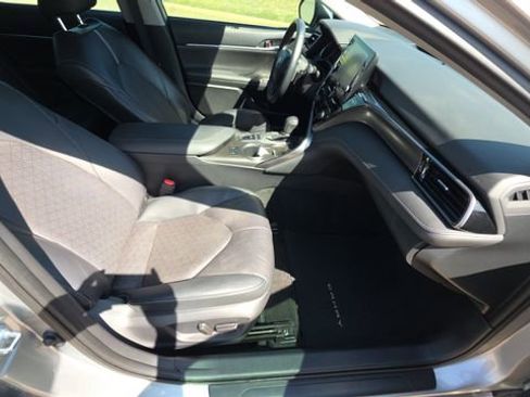 Used 2021 Toyota Camry XSE image 30