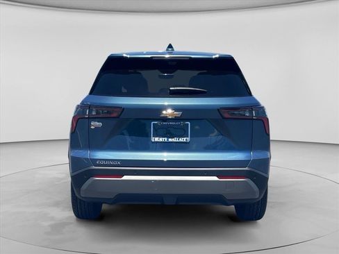 New 2026 Chevrolet Equinox LT FWD image 6