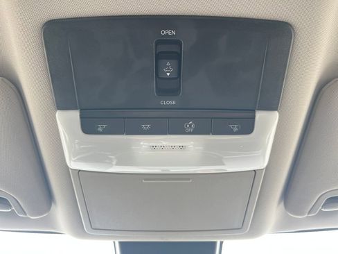 New 2026 Nissan Altima 2.5 SR w/ SR Midnight Edition Package FWD image 31