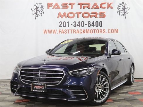 Used 2022 Mercedes-Benz S 580 4MATIC Sedan w/ AMG Line Package image 1
