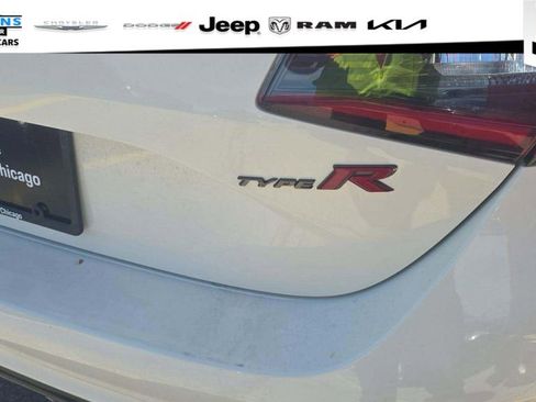 Used 2025 Honda Civic Type R image 5