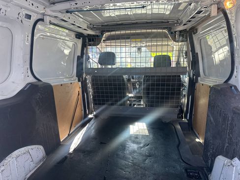 Used 2018 Ford Transit Connect XL image 21