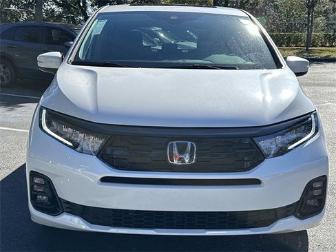 New 2026 Honda Odyssey Elite image 8