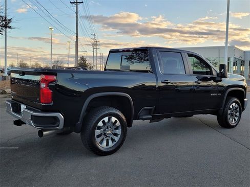 Used 2026 Chevrolet Silverado 2500 LT w/ Safety Package image 3