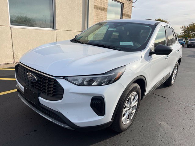 Used 2023 Ford Escape Active AWD/4WD image 4