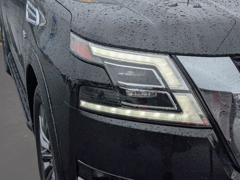 Used 2022 Nissan Armada Platinum w/ Captain's Chairs Package image 4