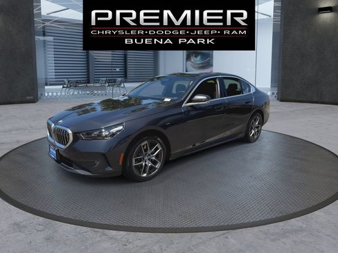 Used 2026 BMW 530i RWD image 4