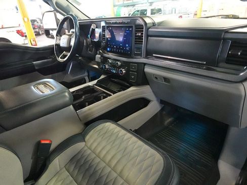 Used 2024 Ford F350 Limited AWD/4WD image 33