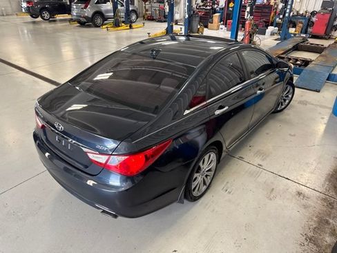 Used 2012 Hyundai Sonata SE w/ Navigation & Sunroof Pkg FWD image 10
