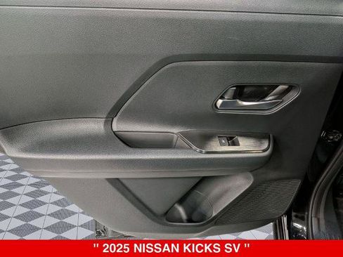 Certified 2025 Nissan Kicks SV w/ SV Premium Package AWD/4WD image 29