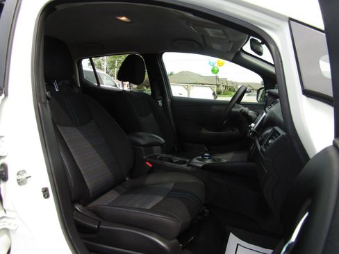 Used 2022 Nissan Leaf S FWD image 23