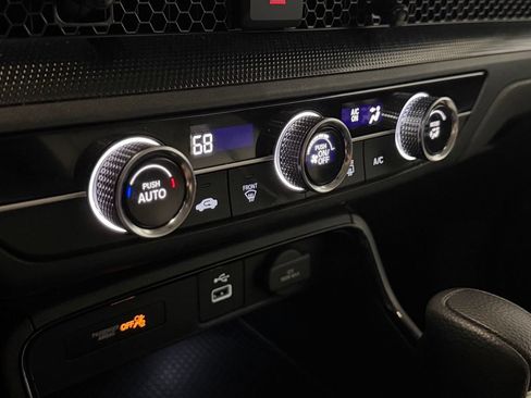 Used 2023 Honda CR-V LX image 4