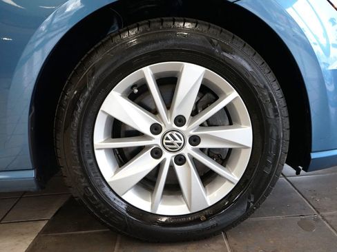 Used 2016 Volkswagen e-Golf SEL Premium image 56