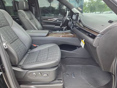 Used 2024 Cadillac Escalade Sport Platinum AWD/4WD image 16