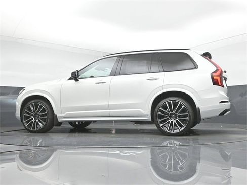 New 2026 Volvo XC90 B6 Ultra w/ Lounge Package image 42