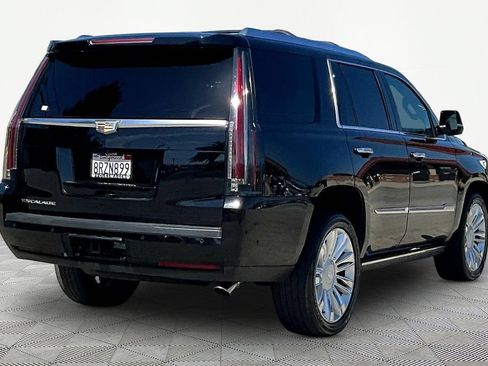 Used 2020 Cadillac Escalade Platinum AWD/4WD image 6