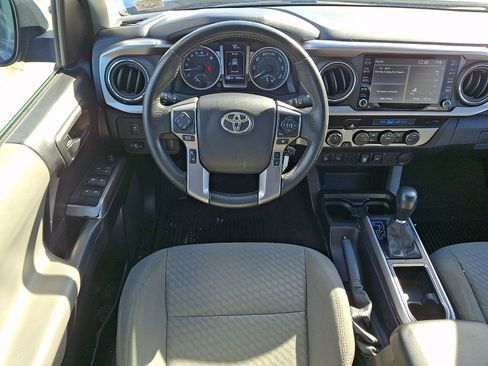 Used 2022 Toyota Tacoma image 11