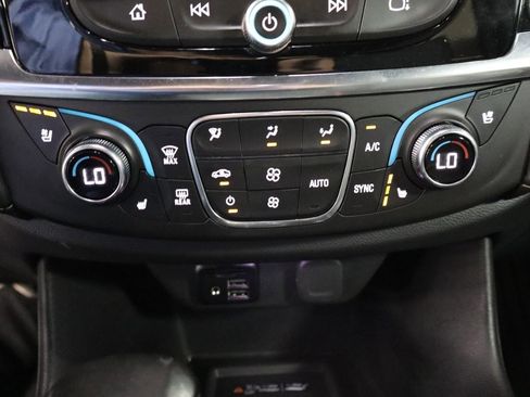 Used 2023 Chevrolet Traverse Premier w/ Redline Edition image 16