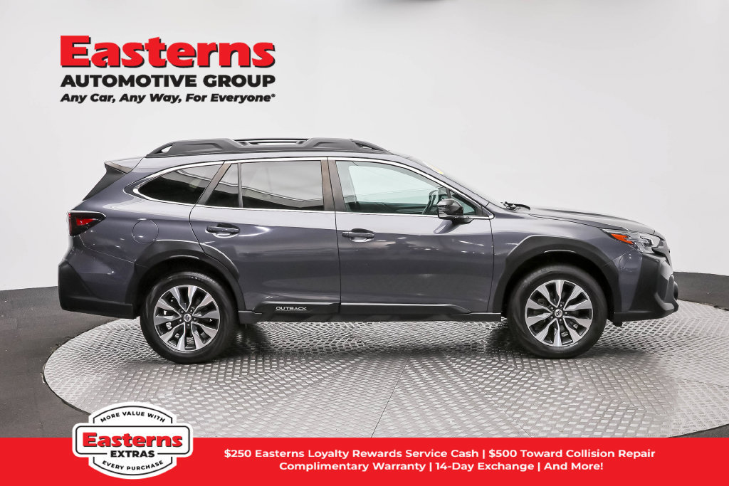 Used 2023 Subaru Outback Limited AWD/4WD image 5