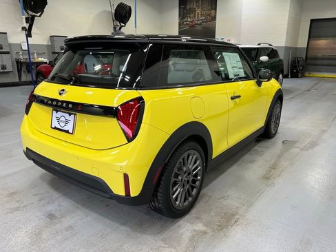 Certified 2025 MINI Cooper S image 6