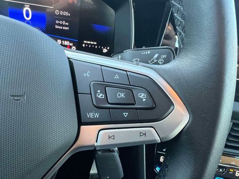 Used 2025 Volkswagen Jetta Sport image 21