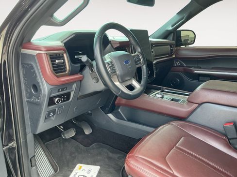 Used 2023 Ford Expedition Max Limited RWD image 10