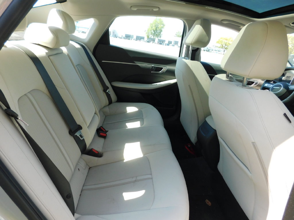 Used 2024 Hyundai Sonata SEL w/ Convenience Package FWD image 4