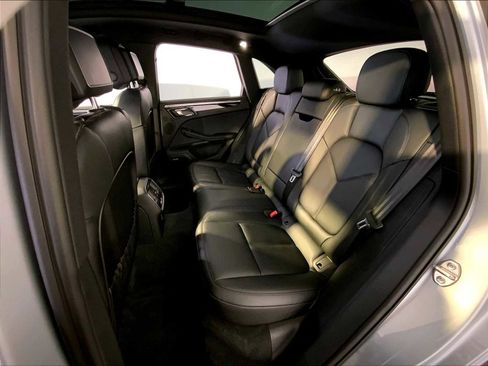 Certified 2026 Porsche Macan AWD/4WD image 24