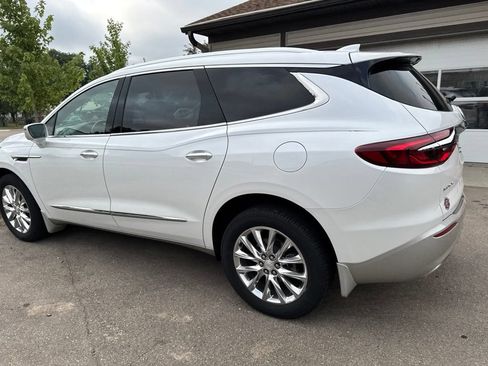 Used 2011 Buick Enclave CXL w/ Trailering Provision Package AWD/4WD image 6