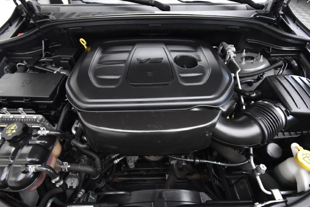 Used 2019 Jeep Grand Cherokee Laredo AWD/4WD image 21