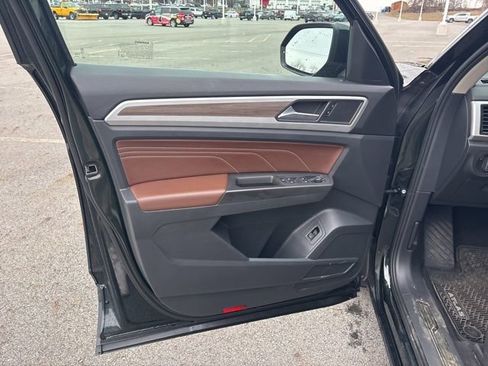 Used 2022 Volkswagen Atlas SEL image 39