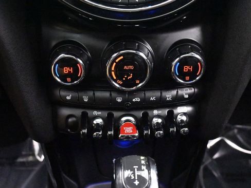 Used 2018 MINI Cooper S image 26