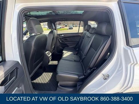 Certified 2024 Volkswagen Tiguan SE R-Line AWD/4WD image 9