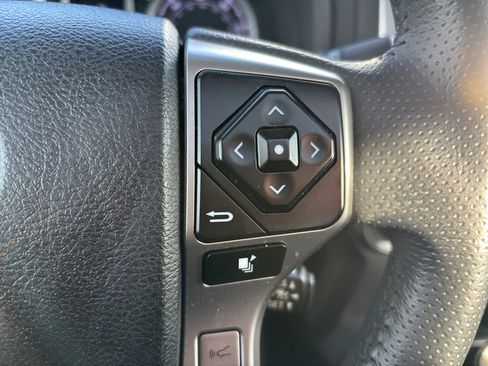 Used 2022 Toyota 4Runner Limited image 7