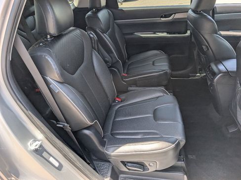 Used 2024 Hyundai Palisade SEL FWD image 5