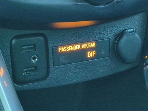 Used 2020 Chevrolet Trax LT w/ Redline Edition image 25