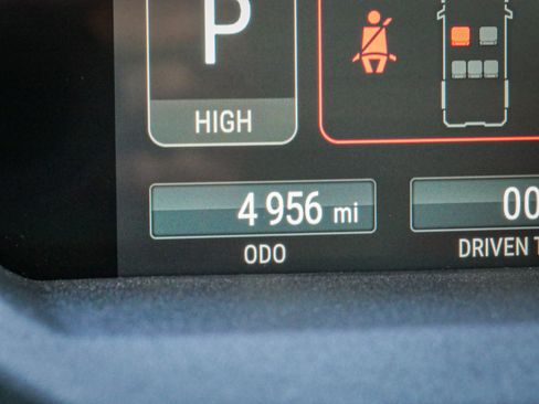 Used 2025 INEOS Grenadier Station Wagon AWD/4WD image 22