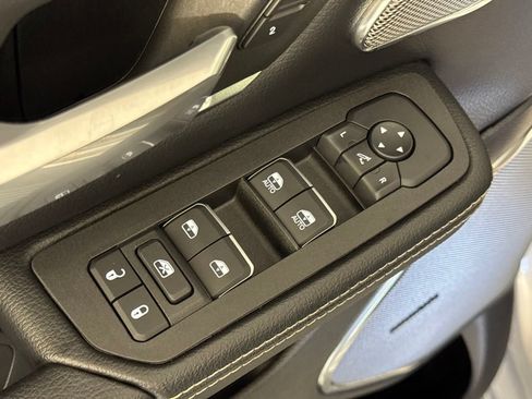 Certified 2025 RAM 1500 Laramie w/ Night Edition AWD/4WD image 34