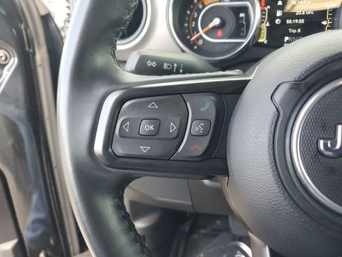 Used 2022 Jeep Wrangler Unlimited Sport AWD/4WD image 21