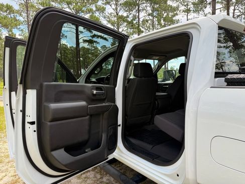 Used 2024 Chevrolet Silverado 2500 Custom w/ Custom Value Package AWD/4WD image 23