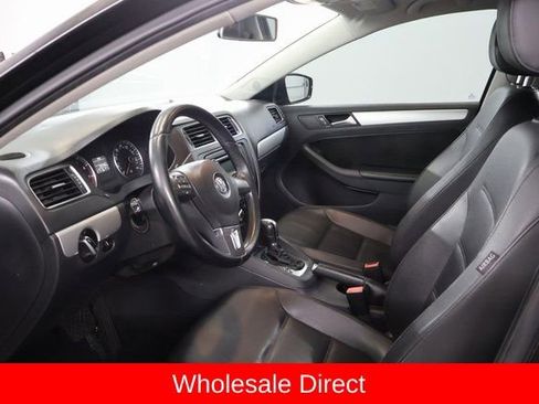 Used 2013 Volkswagen Jetta SE FWD image 10